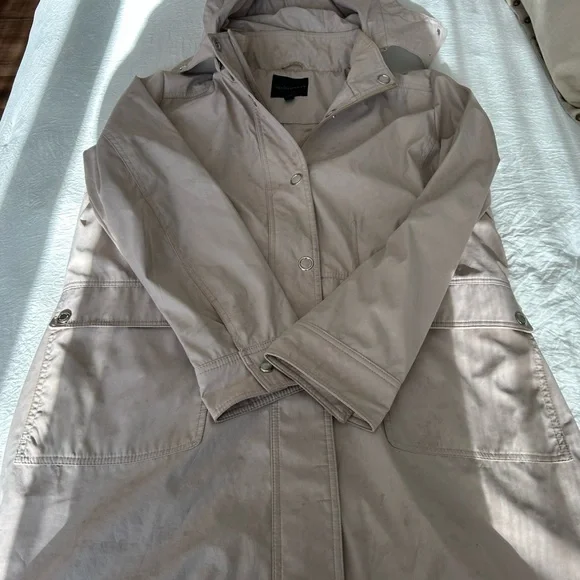 Calvin Klein Women's Beige Jacket - Picture 2 of 2